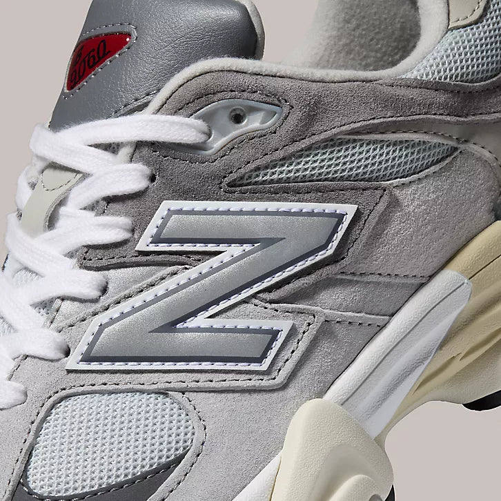 NB 9060 Castlerock White Raincloud